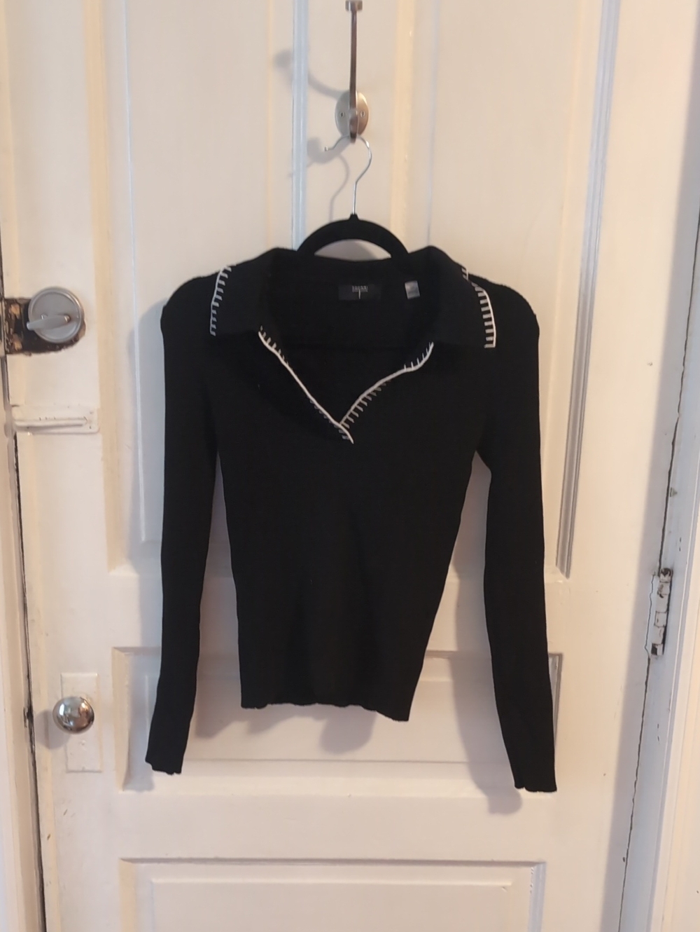 Tahari Black Ribbed Long Sleeve Top with V-Neck